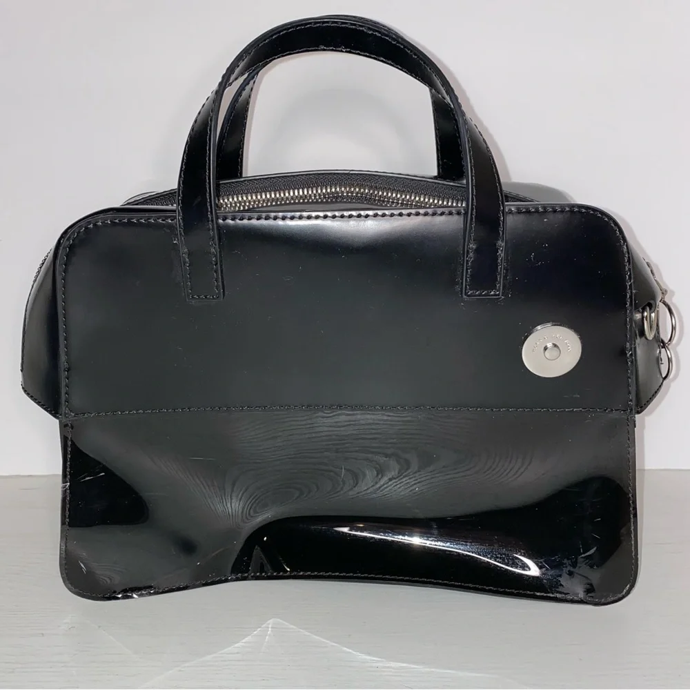 KARA WOMEN’S PURSE SMOKE PINCH BRICK SATCHEL -BLACK